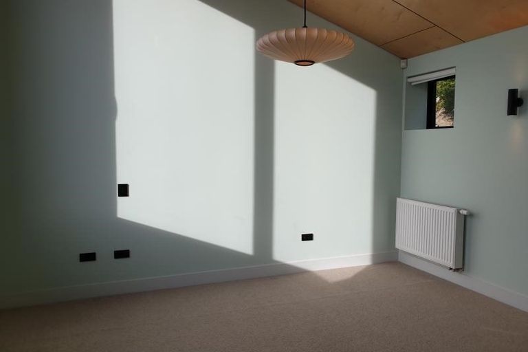 Photo of property in 1b Robieson Lane, Roseneath, Wellington, 6011