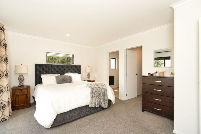 Photo of property in 67 Albert Road, Tokomaru, Palmerston North, 4474