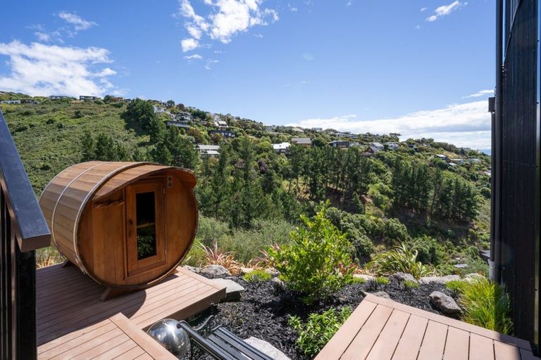 Photo of property in 11 Saint Remy Lane, Redcliffs, Christchurch, 8081