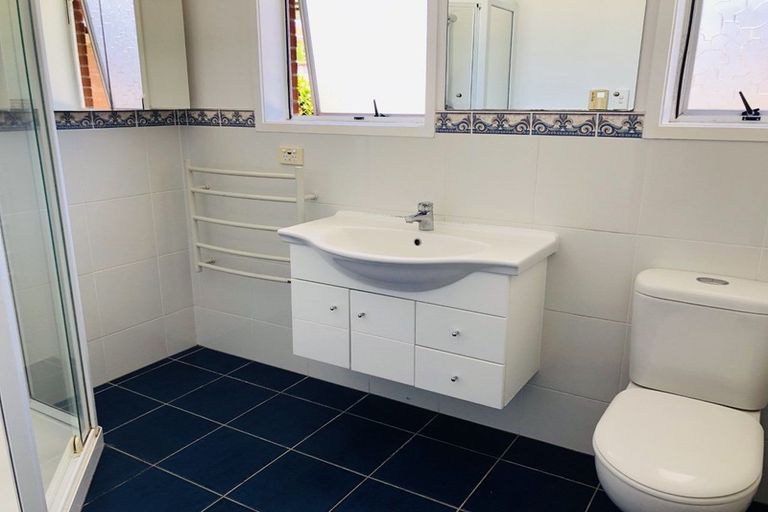 Photo of property in 8 Ervine Place, Bucklands Beach, Auckland, 2014