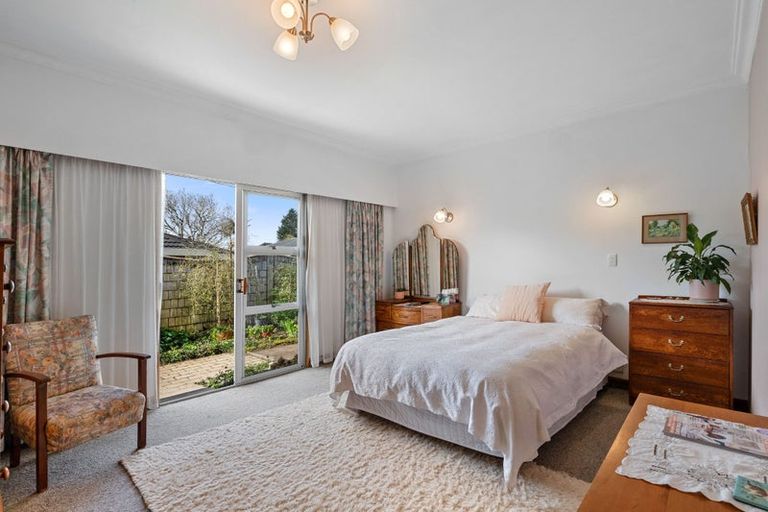 Photo of property in 166 Heta Road, Highlands Park, New Plymouth, 4312