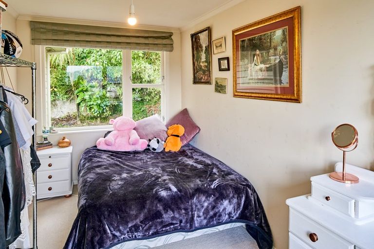 Photo of property in 4 Gaskill Grove, Harbour View, Lower Hutt, 5010