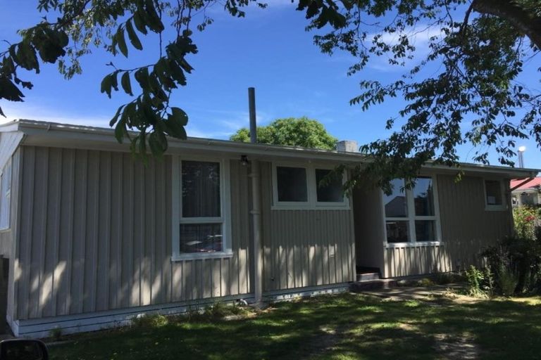 Photo of property in 3 Vicki Street, Sockburn, Christchurch, 8042