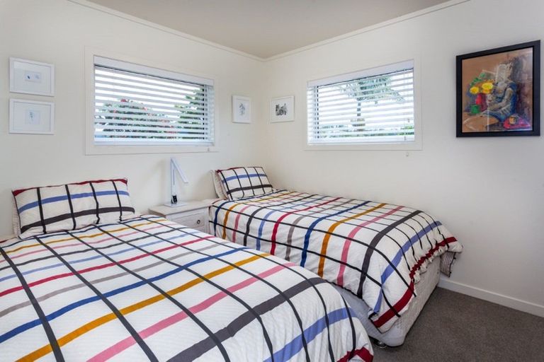 Photo of property in 107 Riverview Road, Whangamata, 3620