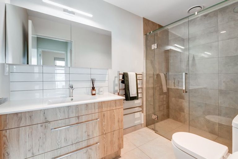 Photo of property in 10/392 Hibiscus Coast Highway, Orewa, 0931