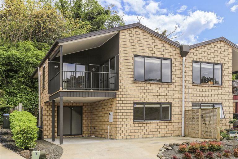 Photo of property in 10/19 Glencarron Place, Bethlehem, Tauranga, 3110