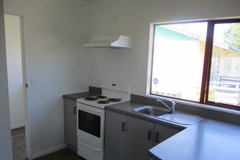 Photo of property in 8 Beech Place, Owhata, Rotorua, 3010