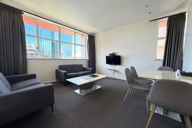 Photo of property in Terrace Garden Apartments, 10f/120 The Terrace, Wellington Central, Wellington, 6011