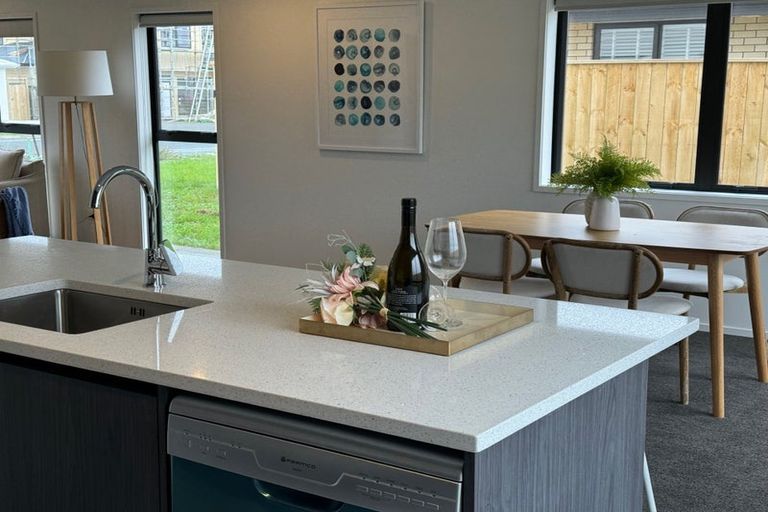 Photo of property in 46b Kaitiaki Drive, Clarks Beach, 2122