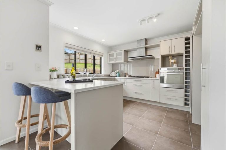 Photo of property in 4 Beros Place, Flat Bush, Auckland, 2016