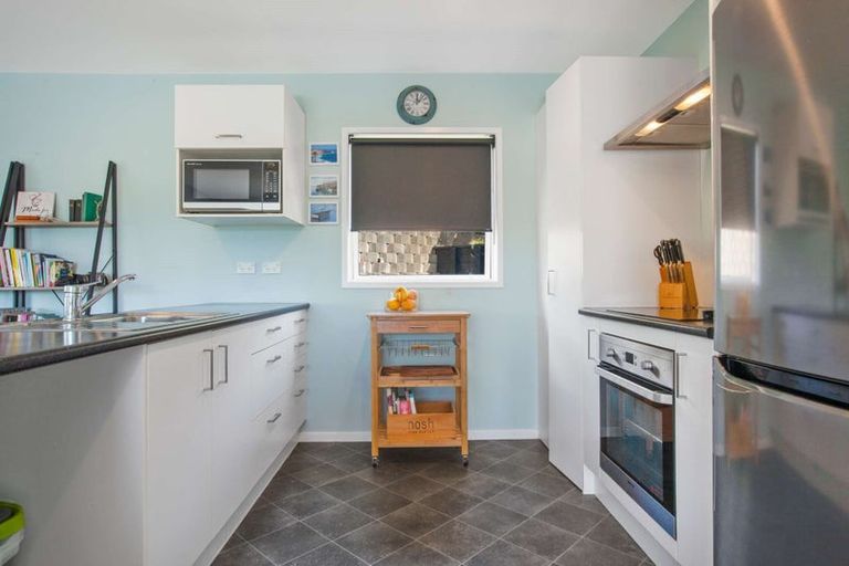 Photo of property in 18 Cable Bay Block Road, Cable Bay, 0420