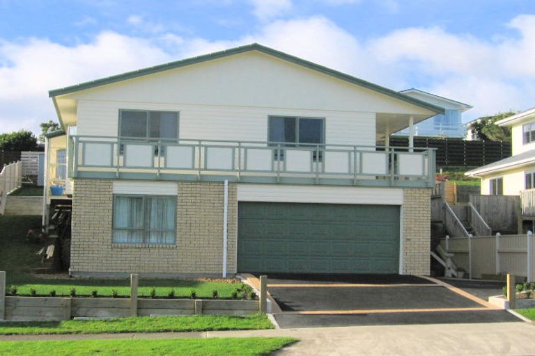 Photo of property in 112 Major Drive, Kelson, Lower Hutt, 5010