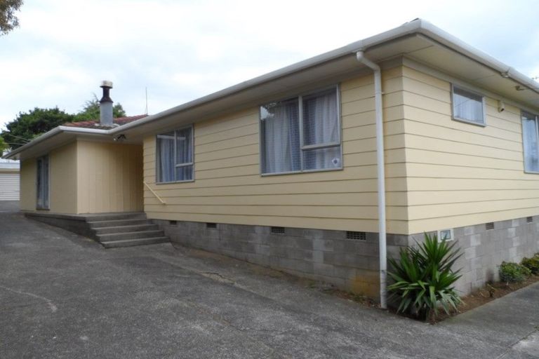 Photo of property in 238 Dominion Road, Red Hill, Papakura, 2110