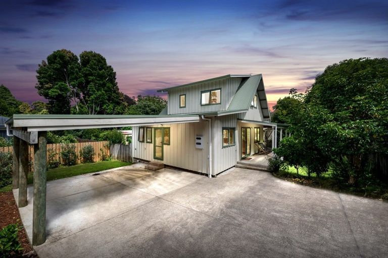 Photo of property in 205d Henderson Valley Road, Henderson, Auckland, 0612