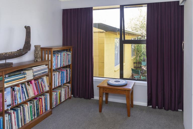 Photo of property in 73 Stuart Street, Holmes Hill, Oamaru, 9401