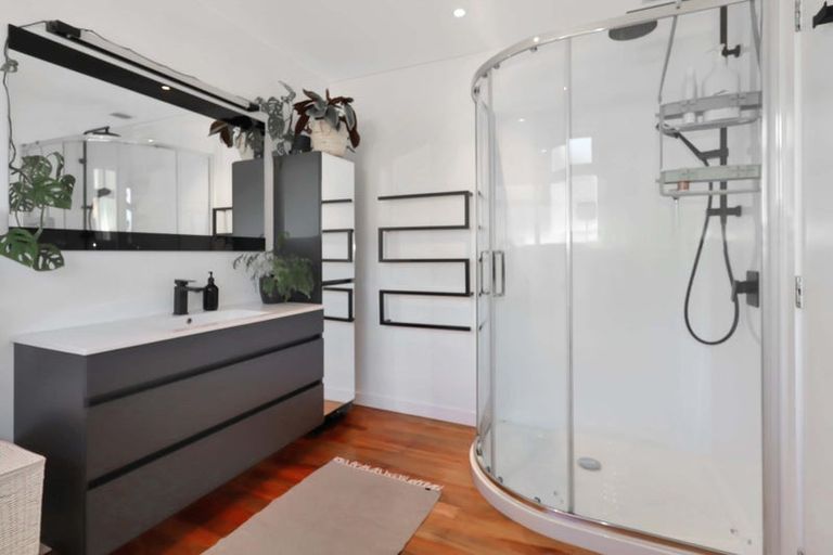 Photo of property in 93 Duncan Terrace, Kilbirnie, Wellington, 6022