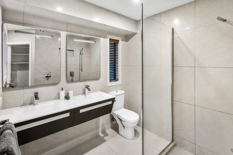 Photo of property in 1a Whitby Crescent, Mairangi Bay, Auckland, 0630