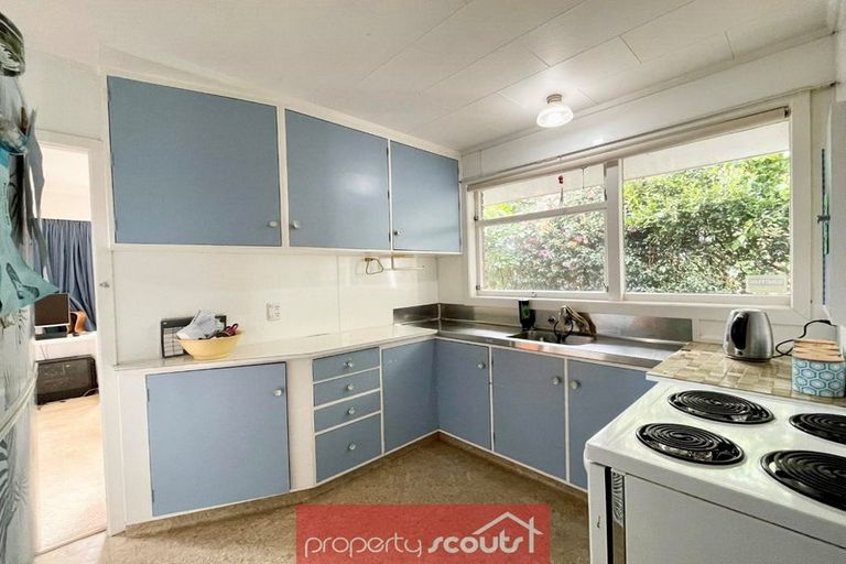 Photo of property in 9 Montana Place, Merrilands, New Plymouth, 4312
