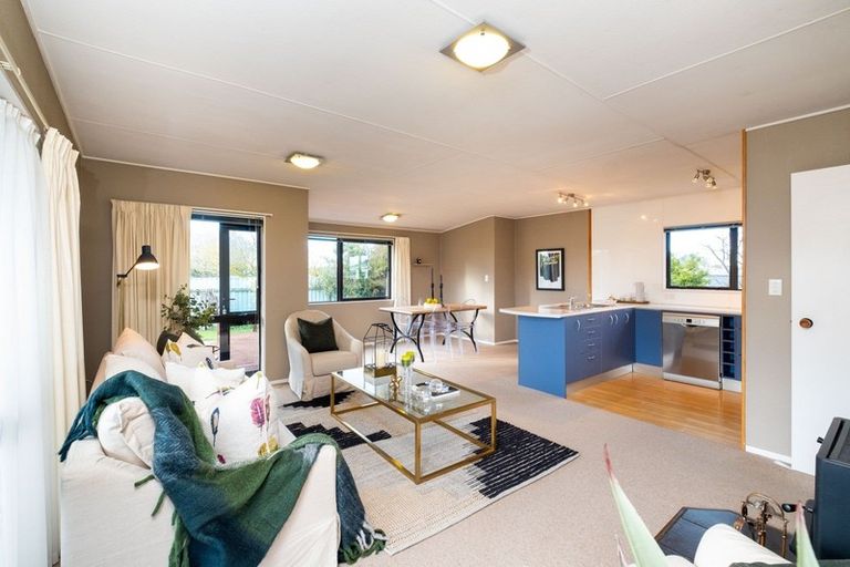 Photo of property in 12 Cormack Place, Greenmeadows, Napier, 4112