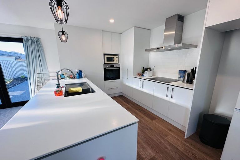 Photo of property in 3 Curtis Street, Woodend, 7610