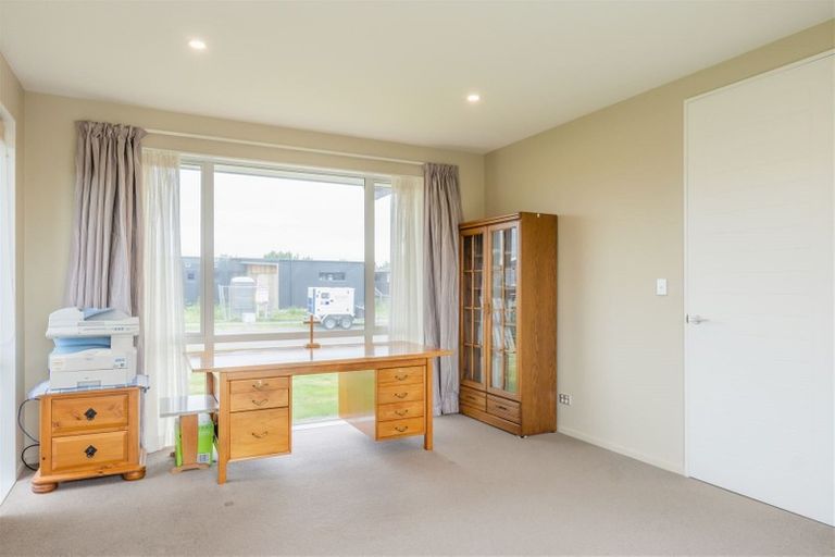 Photo of property in 22 Oaks Drive, Lincoln, 7608