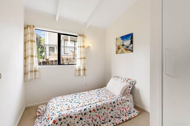 Photo of property in 53a Sheridan Drive, New Lynn, Auckland, 0600