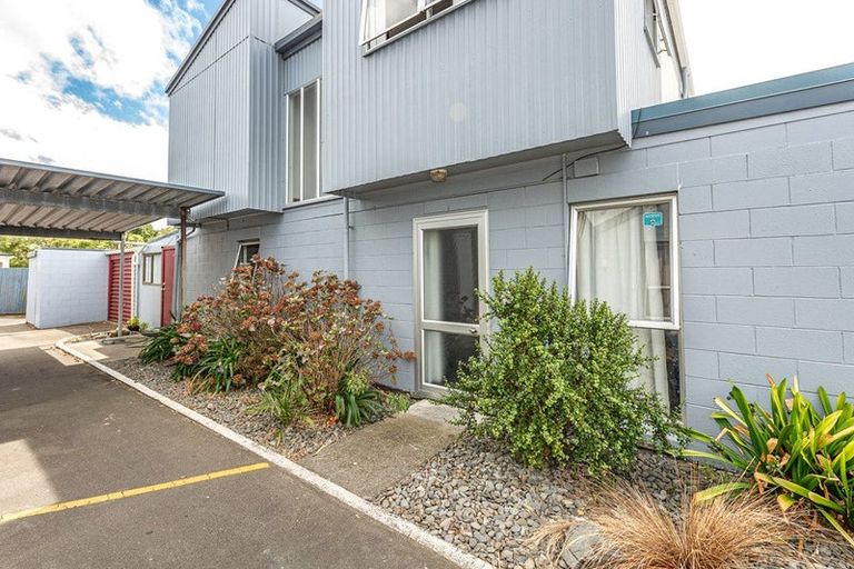 Photo of property in 1 Hurworth Place, College Estate, Whanganui, 4500