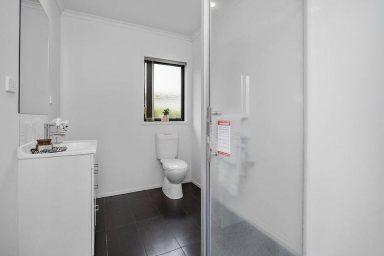 Photo of property in 8 Double Bay Road, Pyes Pa, Tauranga, 3112