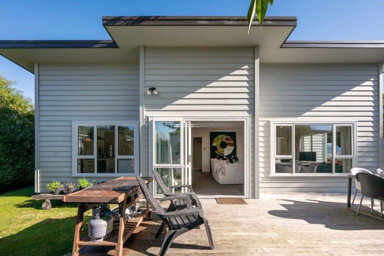 Photo of property in 2/38 Kinloch Road, Kinloch, Taupo, 3377