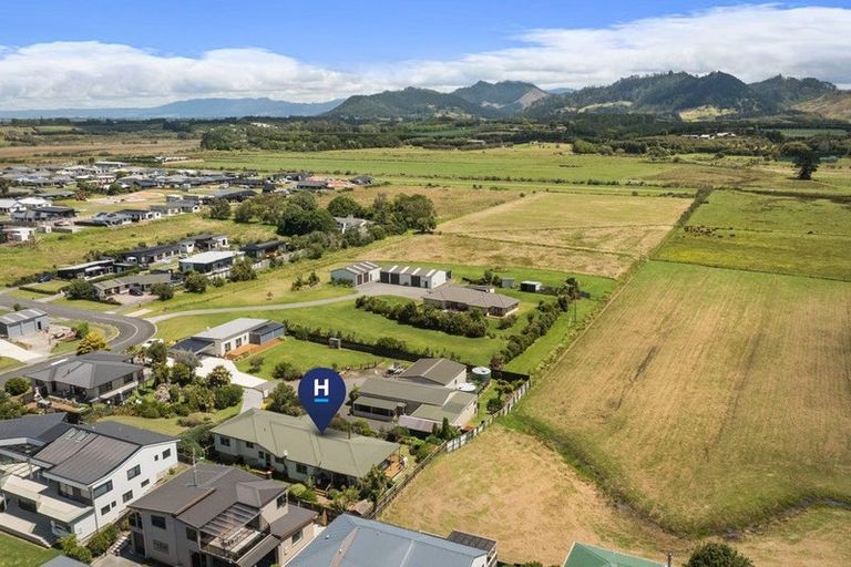 Photo of property in 6 Hanlen Avenue, Waihi Beach, 3611