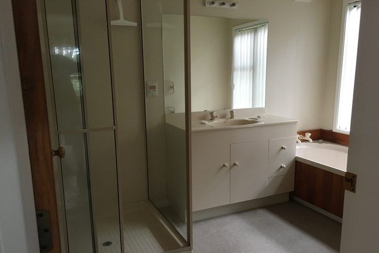 Photo of property in 19 Westpoint Avenue, Harbour View, Lower Hutt, 5010