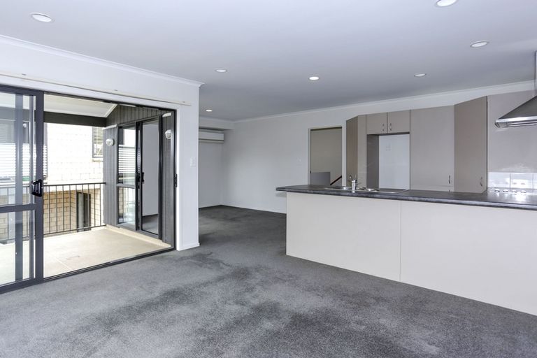 Photo of property in 10/19 Glencarron Place, Bethlehem, Tauranga, 3110