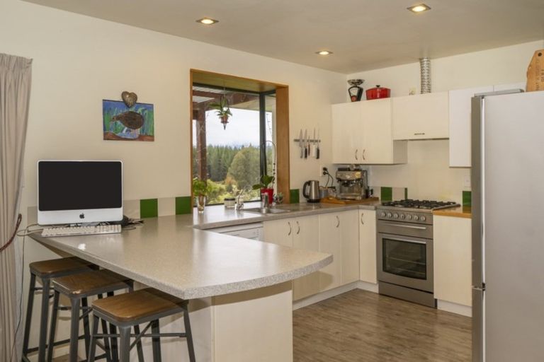 Photo of property in 346 Old Coach Road, Upper Moutere, 7173