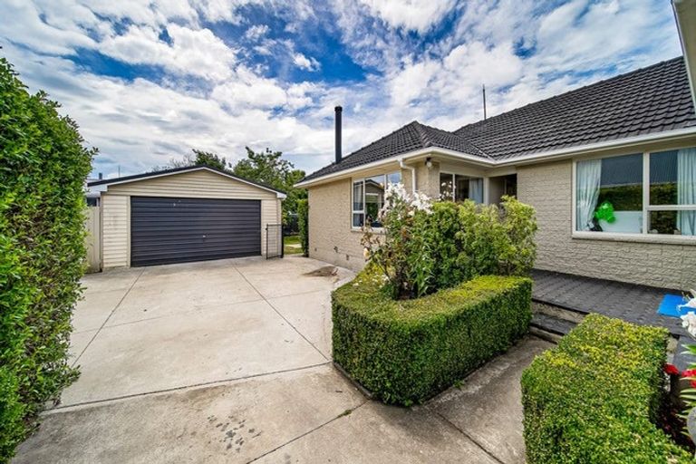 Photo of property in 14 Gainford Street, Avonhead, Christchurch, 8042