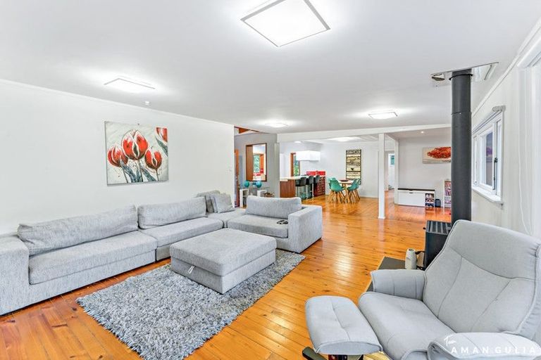 Photo of property in 78 Waima Crescent, Titirangi, Auckland, 0604