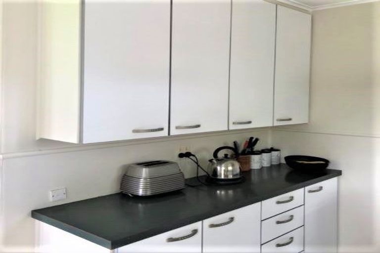 Photo of property in 4 Gemini Place, Beach Haven, Auckland, 0626