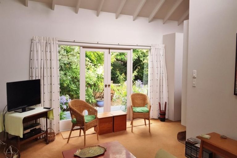 Photo of property in 11 Clissold Street, Merivale, Christchurch, 8014