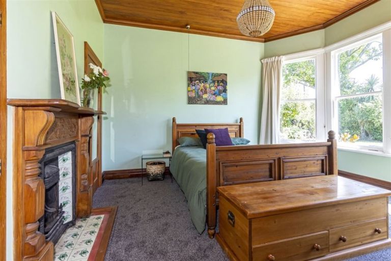 Photo of property in 22 Mckenzie Street, Geraldine, 7930