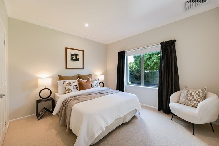 Photo of property in 2 Pearl Lane, Arrowtown, 9302