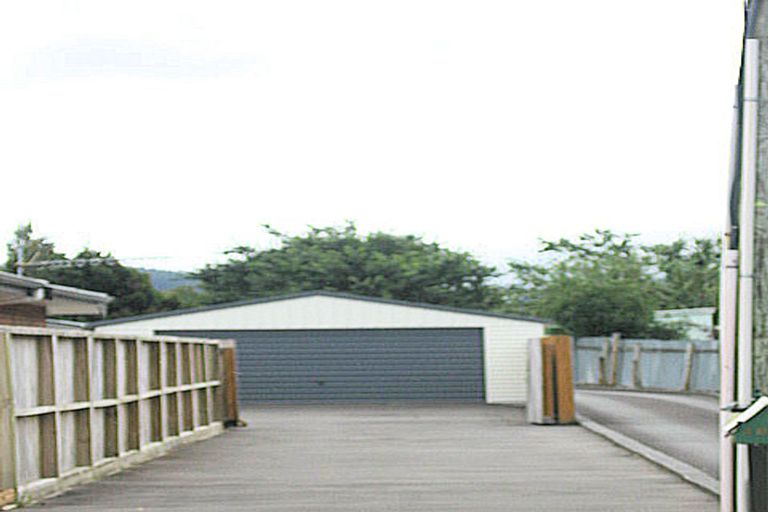 Photo of property in 6a Pokaka Street, Birchville, Upper Hutt, 5018