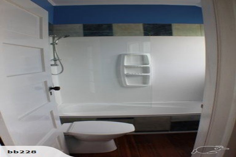 Photo of property in 228 Hurstmere Road, Takapuna, Auckland, 0622