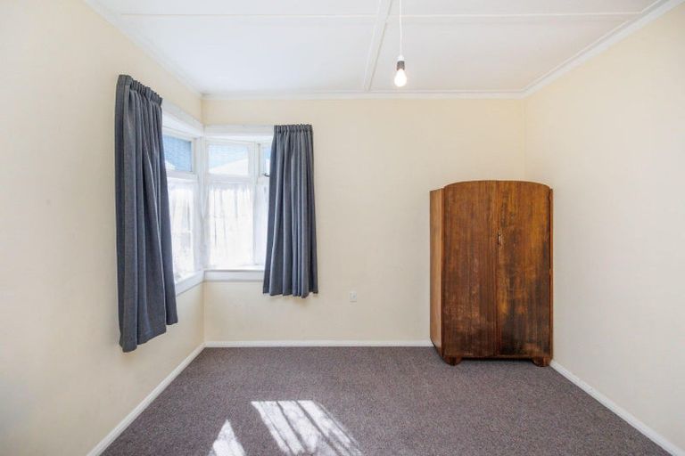 Photo of property in 1/4 Oxford Street, Hokowhitu, Palmerston North, 4410