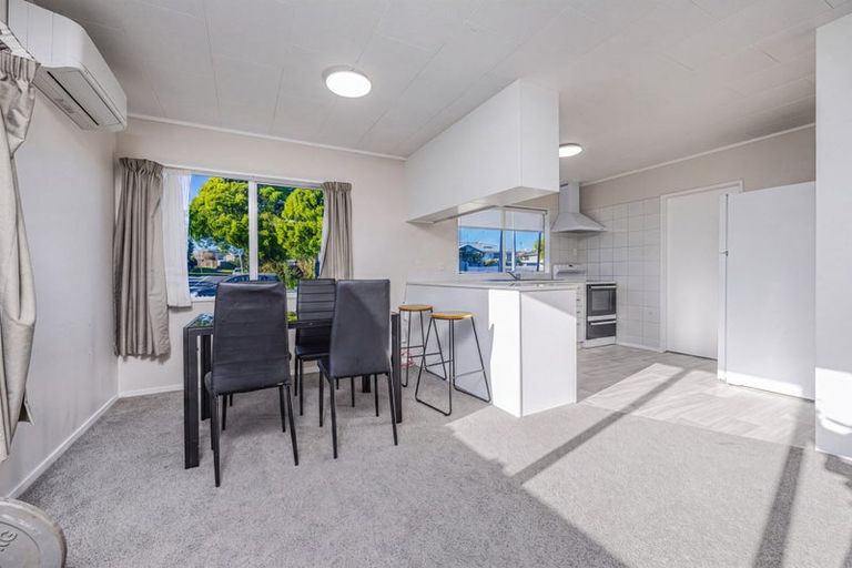 Photo of property in 95 Sykes Road, Weymouth, Auckland, 2103
