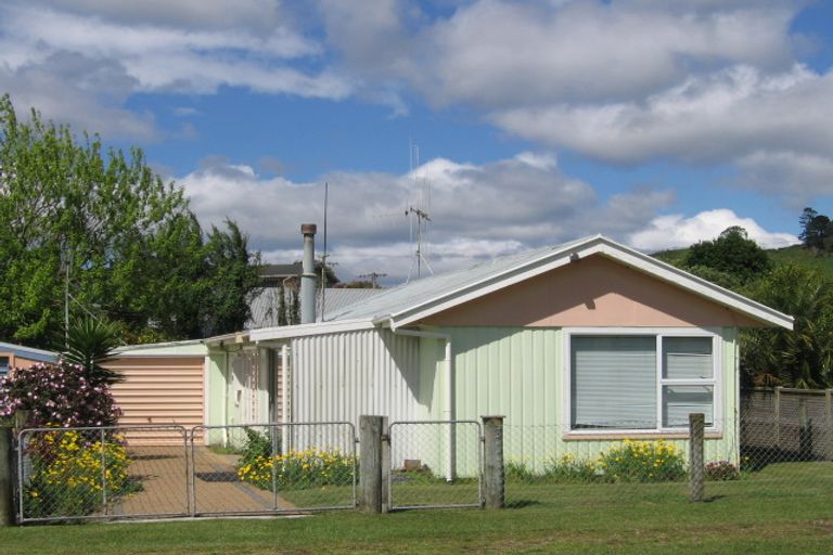 Photo of property in 49 Ocean View Road, Waihi Beach, 3611