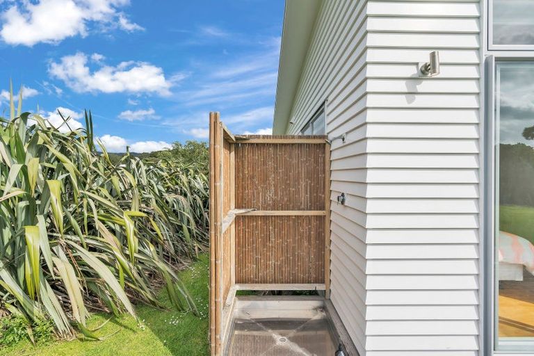 Photo of property in 15 Waterman Drive, Langs Beach, Waipu, 0582