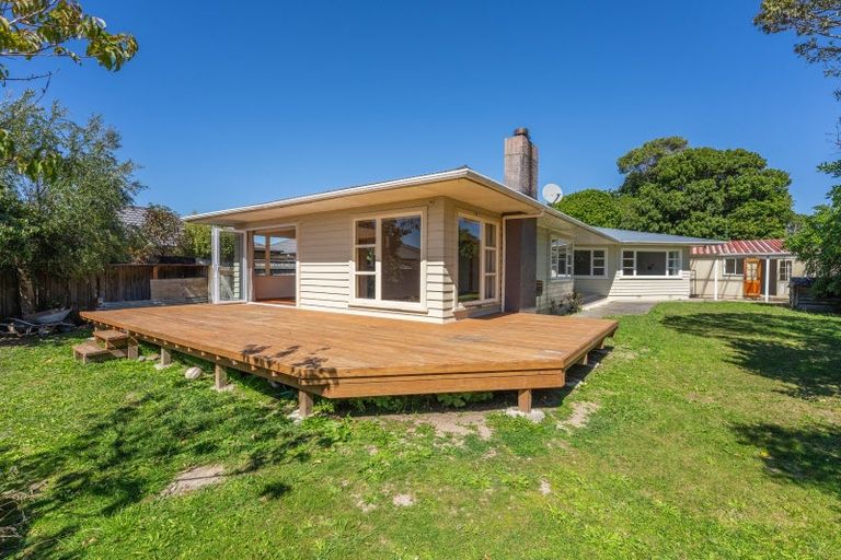 Photo of property in 122b Waerenga Road, Otaki, 5512