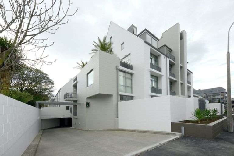 Photo of property in 12/41 Cambridge Terrace, Christchurch Central, Christchurch, 8013