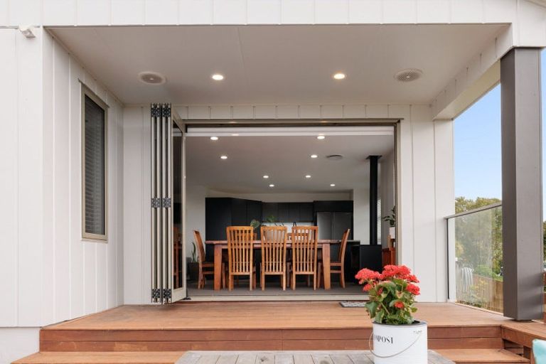 Photo of property in 7 Maddison Place, Welcome Bay, Tauranga, 3112