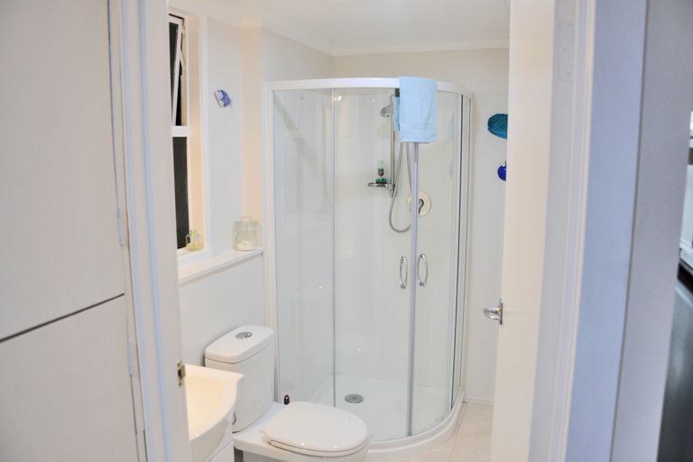 Photo of property in 8 Hillside Crescent, Leigh, 0985