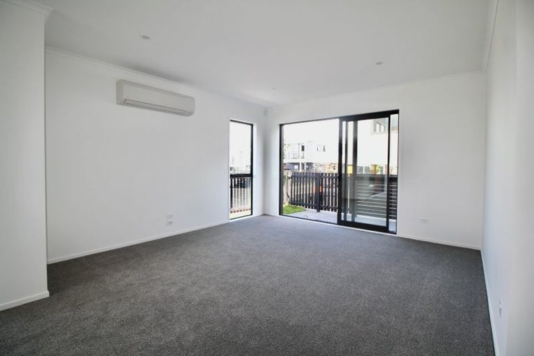 Photo of property in 64 Nugget Avenue, Hobsonville, Auckland, 0616